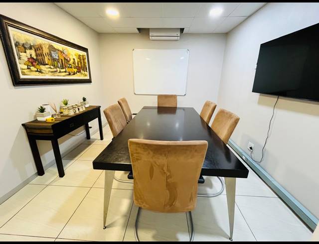 450M² OFFICE FOR SALE IN HALFWAY HOUSE